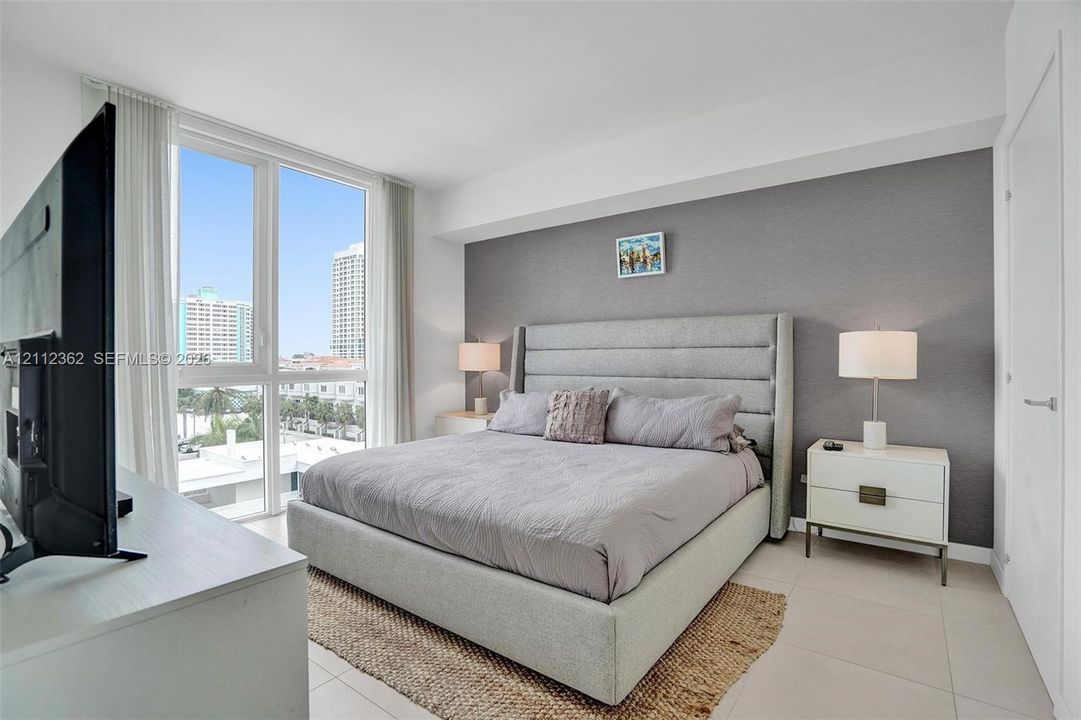 En Venta: $698,500 (1 camas, 1 baños, 826 Pies cuadrados)