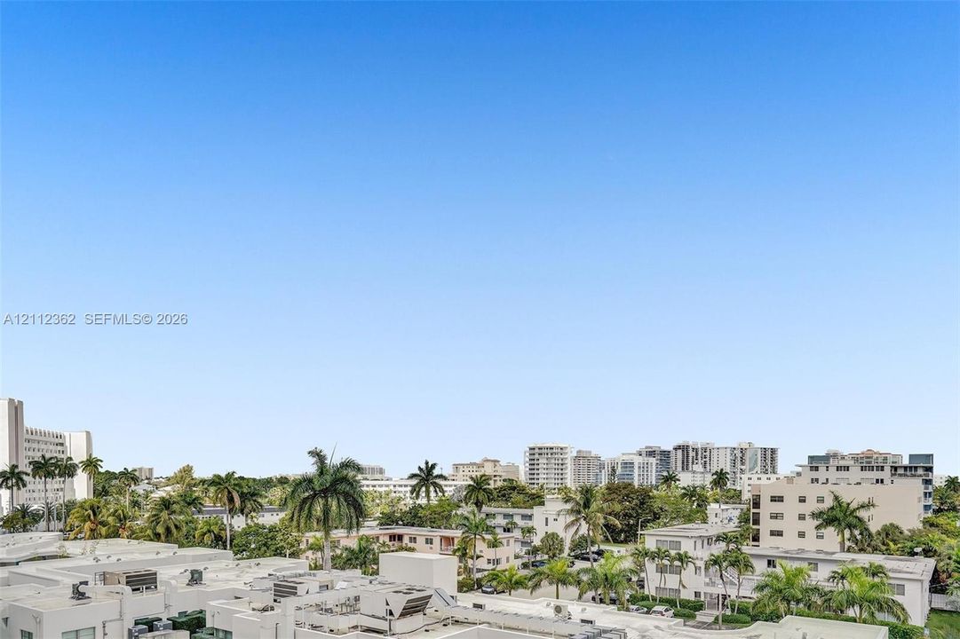 En Venta: $698,500 (1 camas, 1 baños, 826 Pies cuadrados)