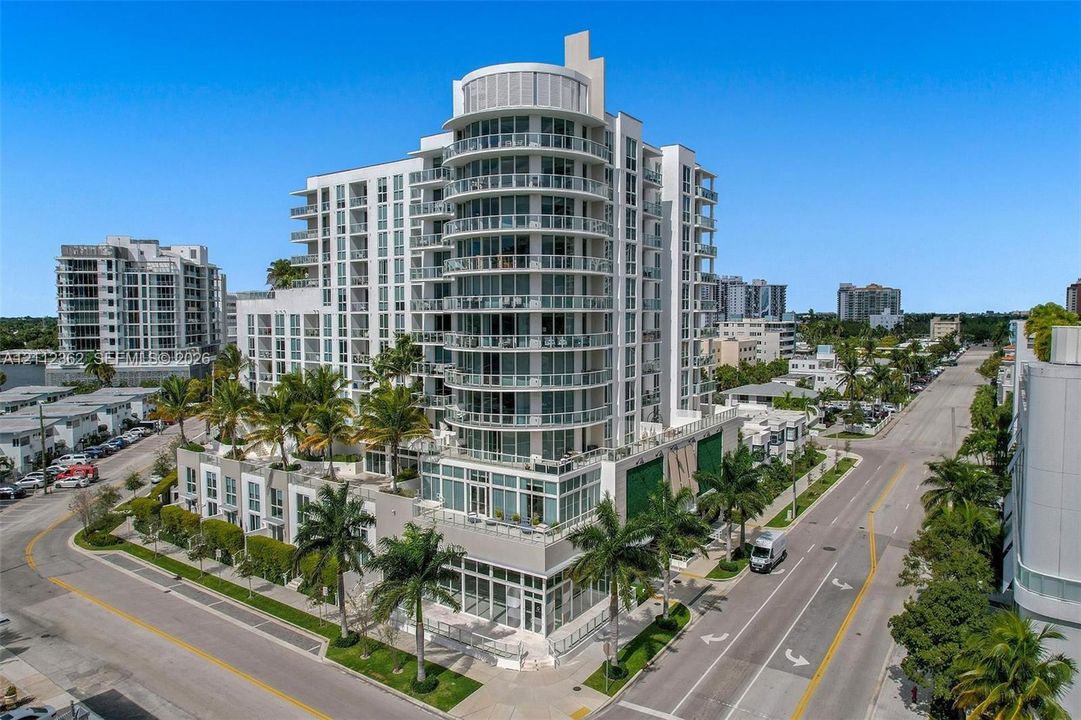En Venta: $698,500 (1 camas, 1 baños, 826 Pies cuadrados)