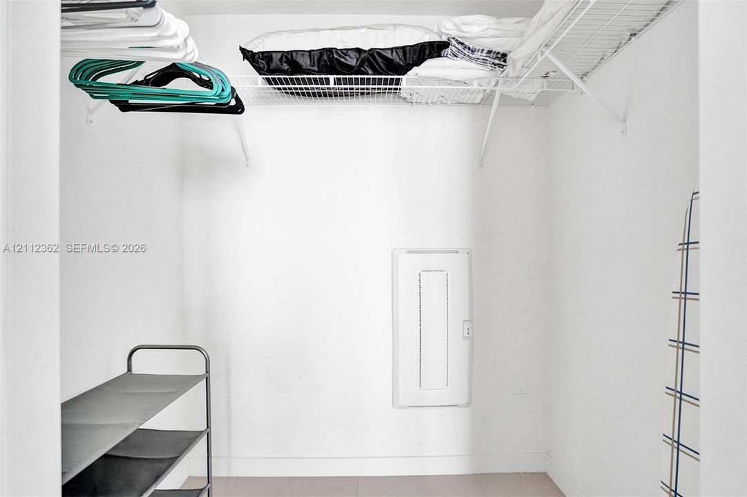 Walk in closet