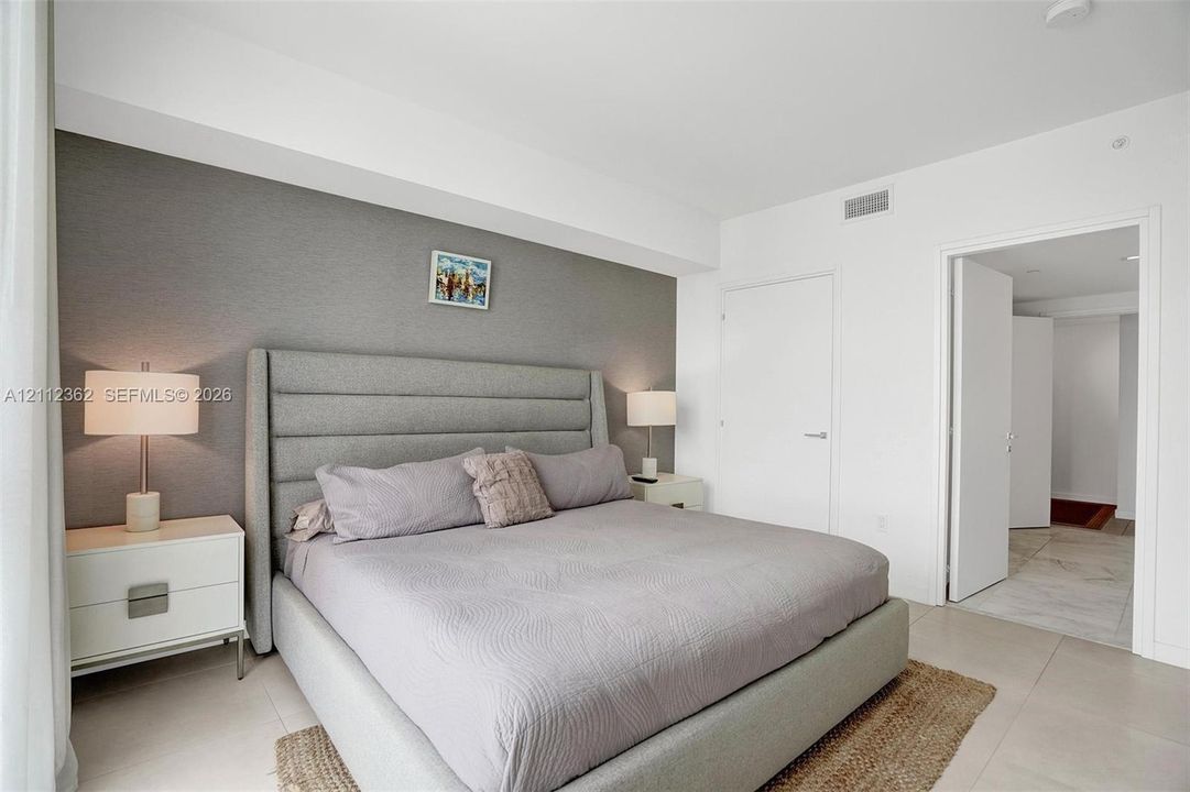 En Venta: $698,500 (1 camas, 1 baños, 826 Pies cuadrados)