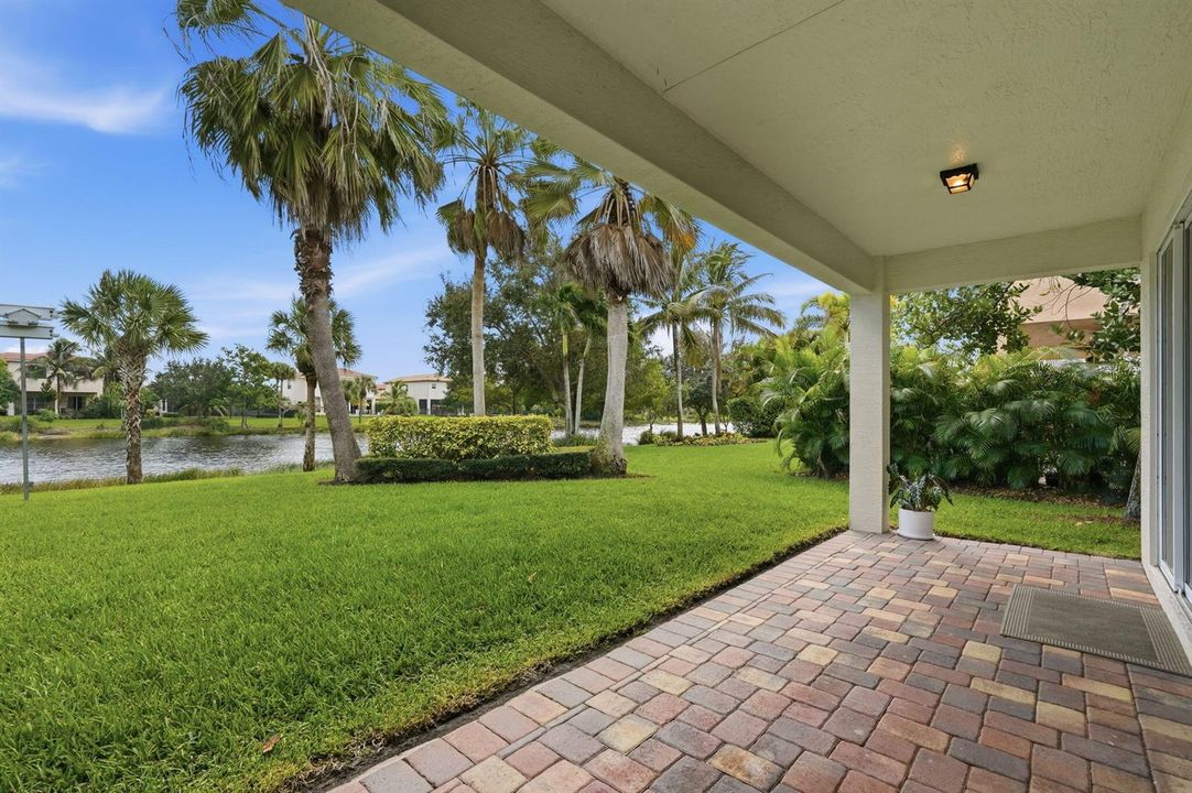 40-web-or-mls-198_Umbrella_Place_032