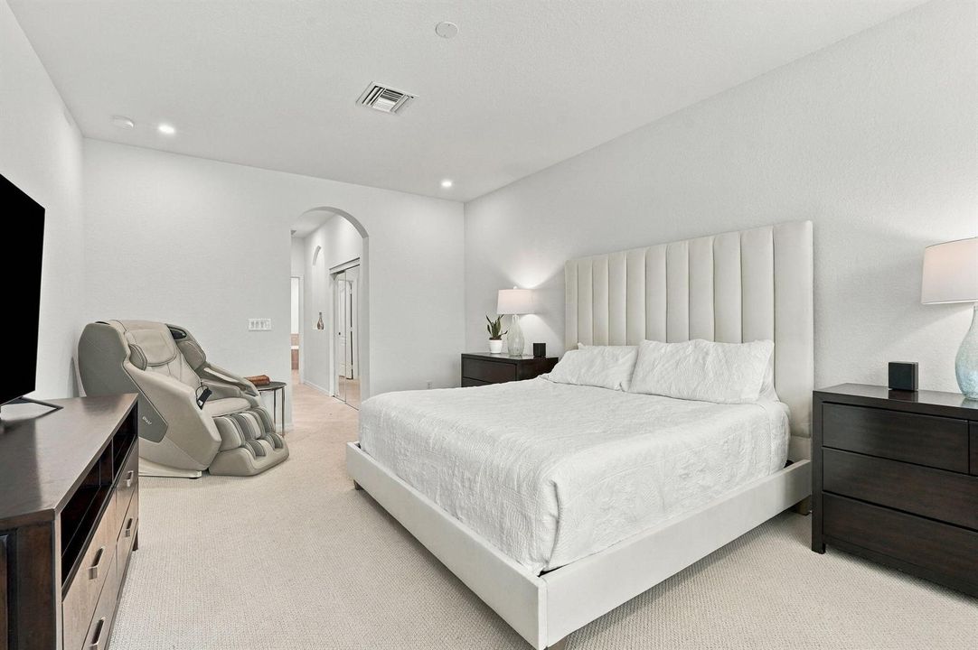 14-web-or-mls-198_Umbrella_Place_042