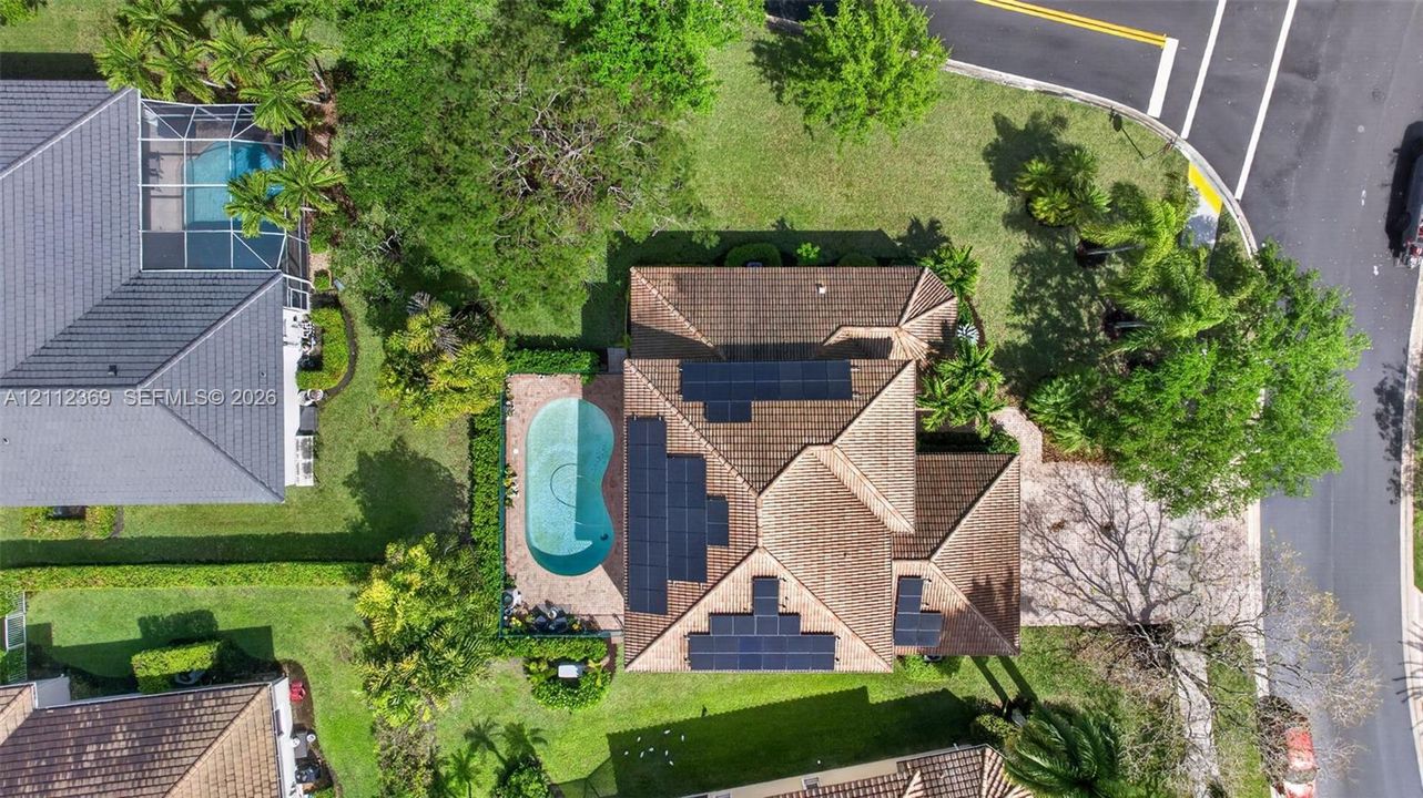 En Venta: $939,000 (5 camas, 3 baños, 3235 Pies cuadrados)