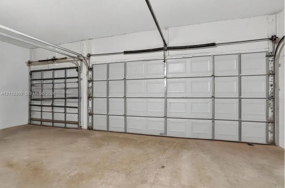 En Venta: $939,000 (5 camas, 3 baños, 3235 Pies cuadrados)
