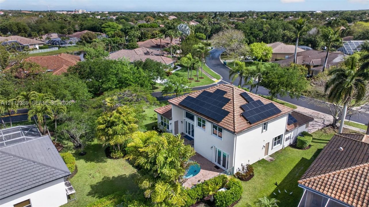 En Venta: $939,000 (5 camas, 3 baños, 3235 Pies cuadrados)