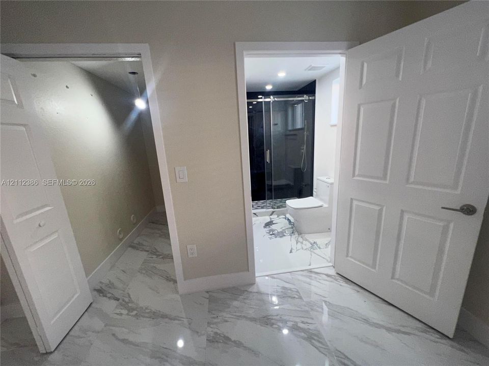 For Rent: $2,700 (3 beds, 2 baths, 1018 Square Feet)