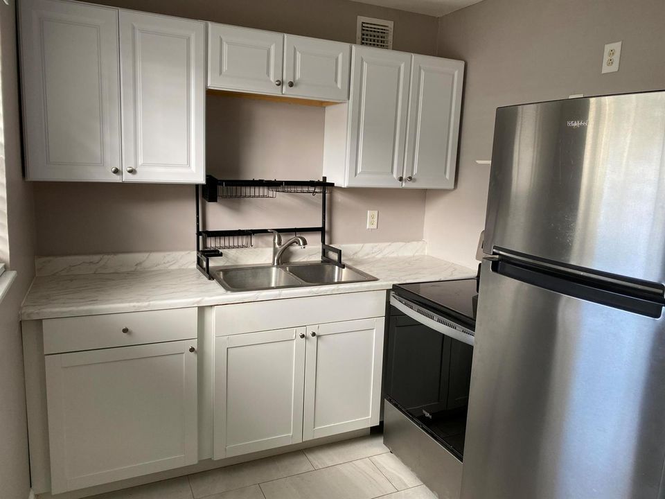 Kitchen 1