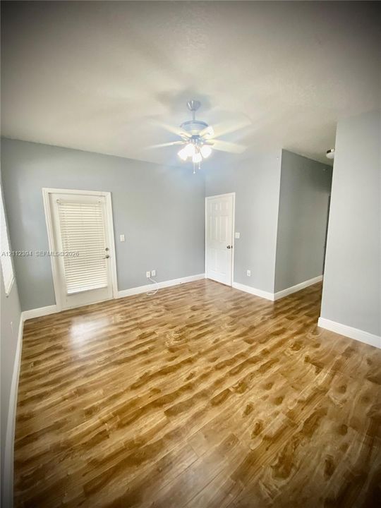 For Rent: $2,400 (2 beds, 2 baths, 1034 Square Feet)
