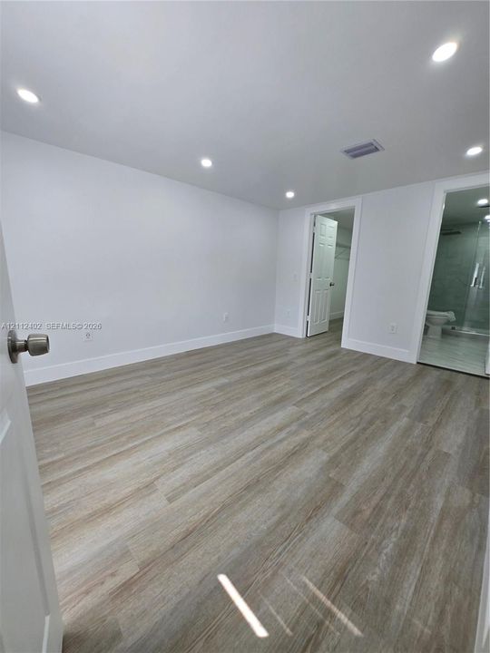 For Rent: $3,350 (2 beds, 2 baths, 2793 Square Feet)