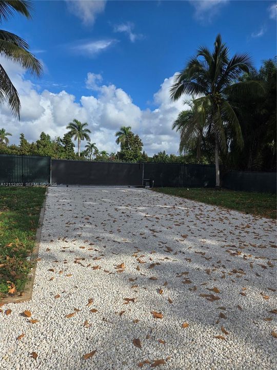 For Rent: $3,350 (2 beds, 2 baths, 2793 Square Feet)