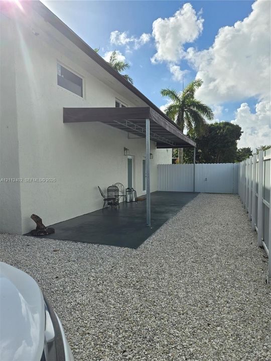 For Rent: $3,350 (2 beds, 2 baths, 2793 Square Feet)