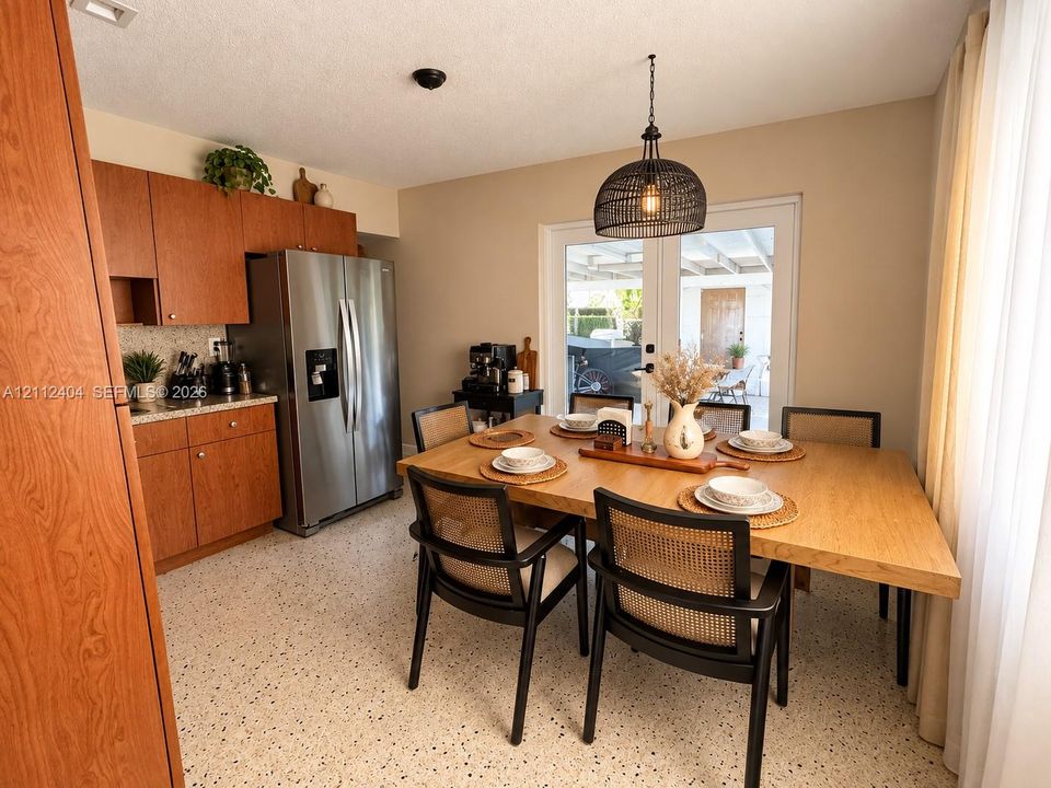 For Rent: $3,300 (3 beds, 2 baths, 2040 Square Feet)