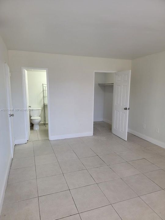 For Rent: $2,300 (2 beds, 2 baths, 1060 Square Feet)