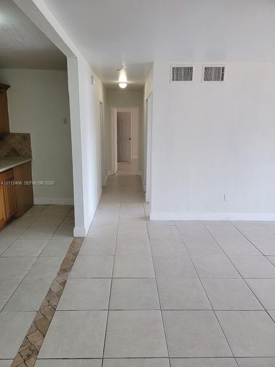 For Rent: $2,300 (2 beds, 2 baths, 1060 Square Feet)