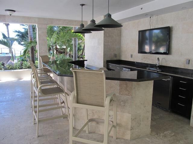 Summer Kitchen