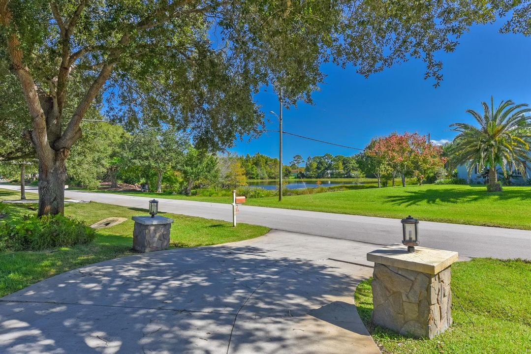Tree -lined Sandpiper Bay setting