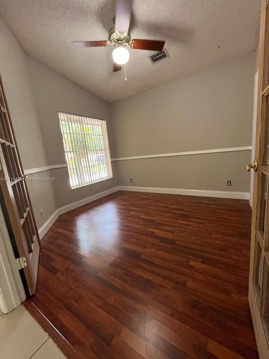 For Rent: $3,500 (3 beds, 2 baths, 1693 Square Feet)