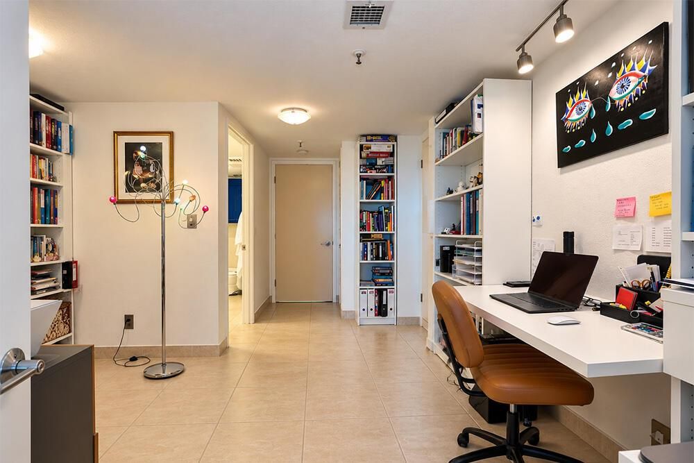 Sitting Room / Office