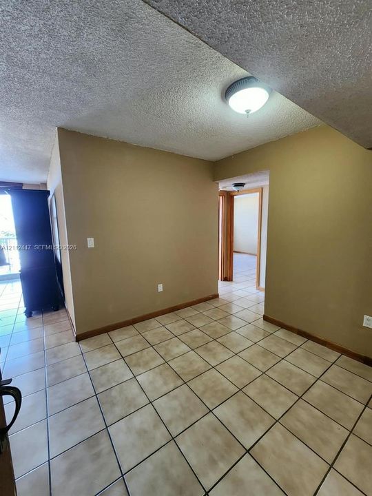 En Venta: $250,000 (2 camas, 1 baños, 767 Pies cuadrados)