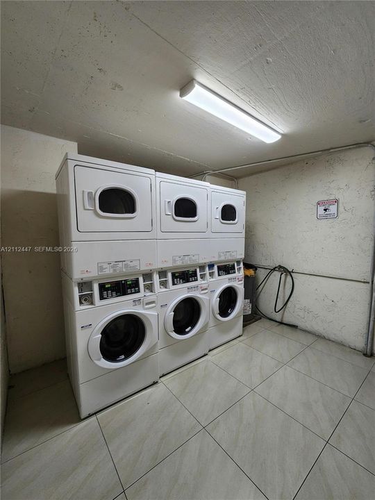 En Venta: $250,000 (2 camas, 1 baños, 767 Pies cuadrados)