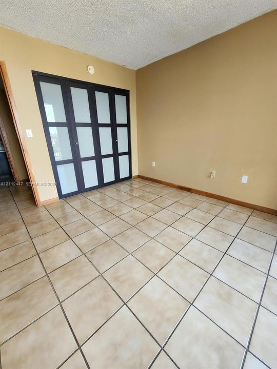 En Venta: $250,000 (2 camas, 1 baños, 767 Pies cuadrados)
