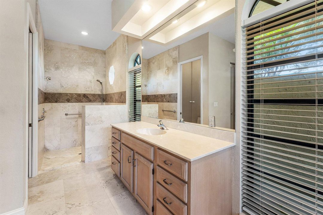 028-10126SoutheastRoyalTernWay-Tequesta-
