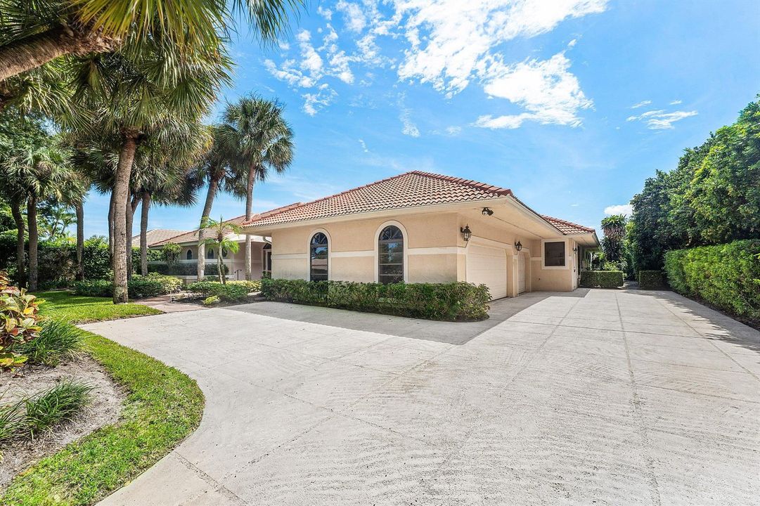 003-10126SoutheastRoyalTernWay-Tequesta-