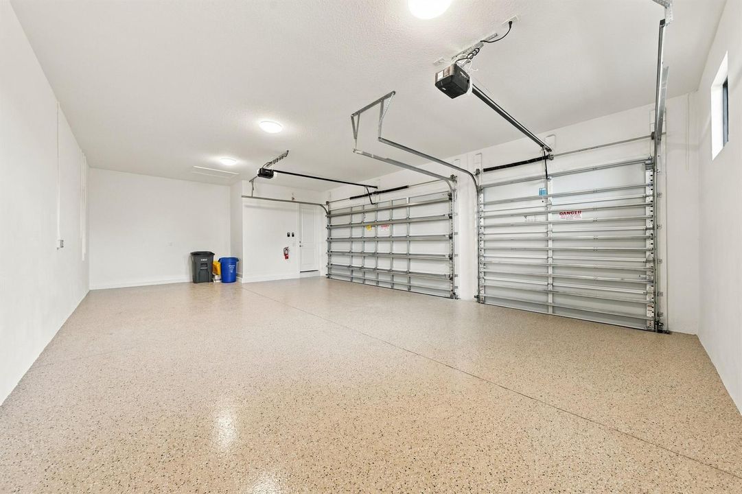 3 Car Garage
