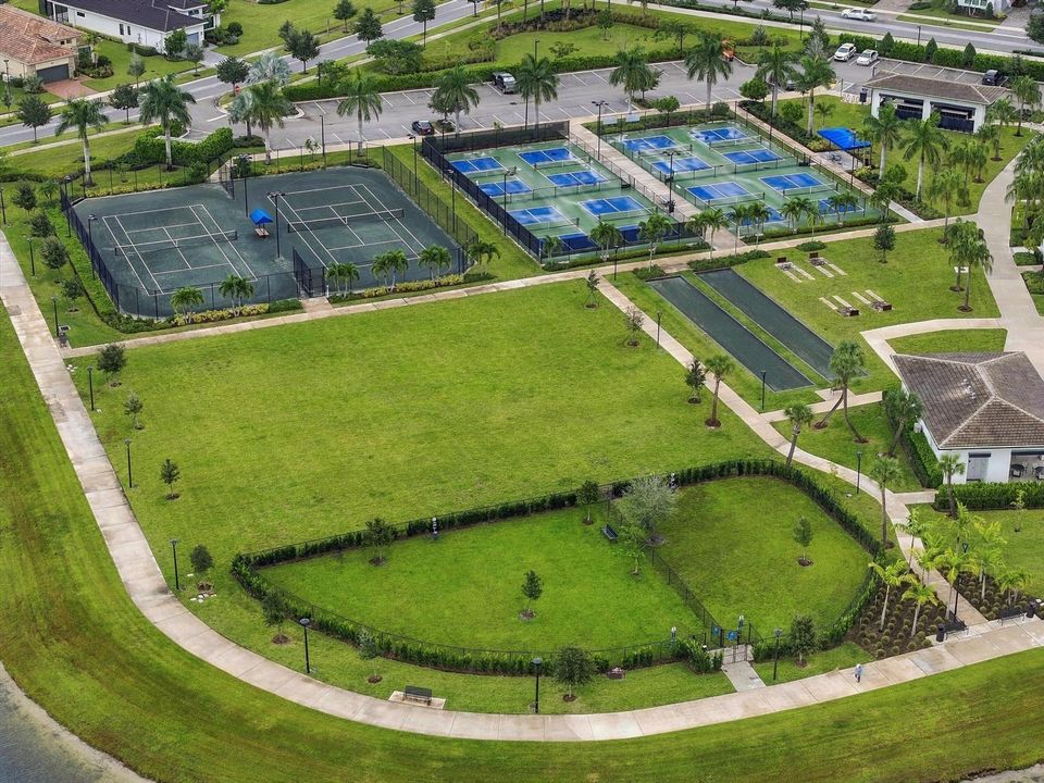 Cresswind Amenities