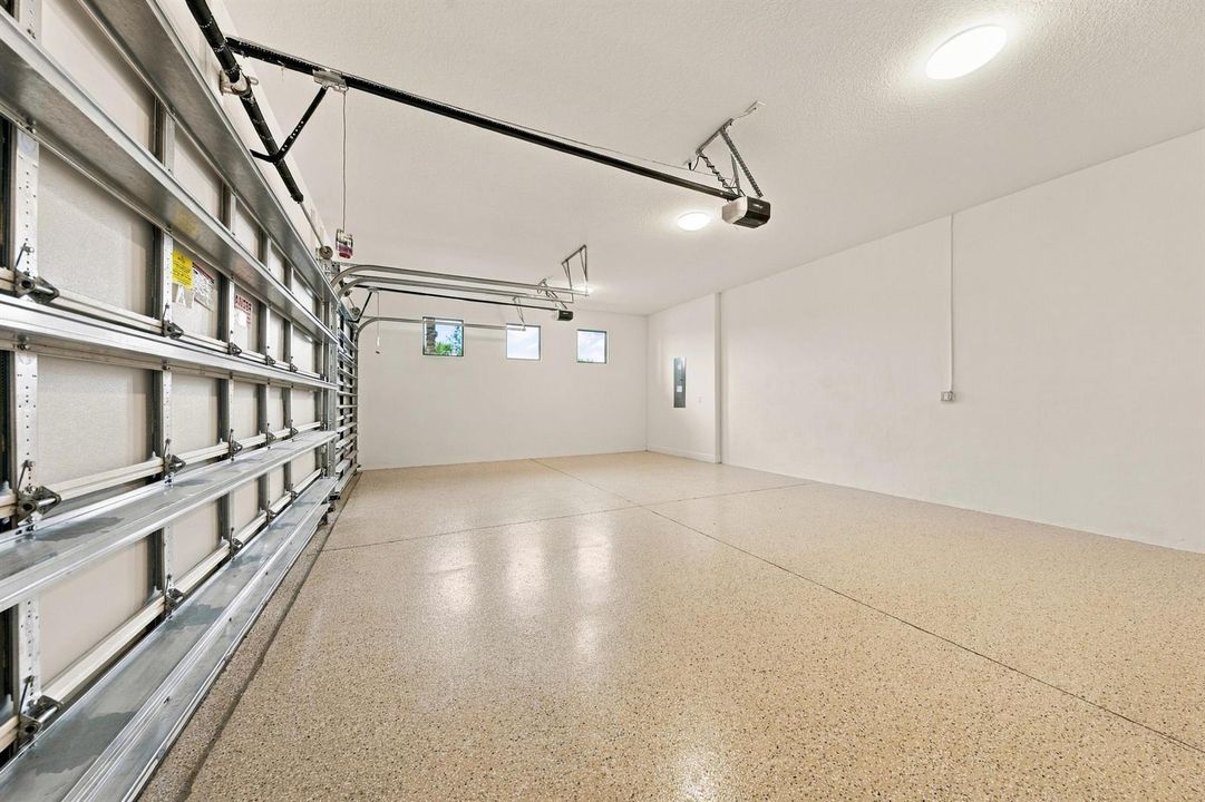 3 Car Garage