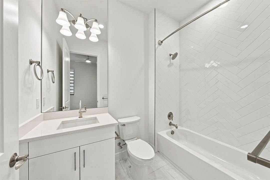 2nd Bathroom