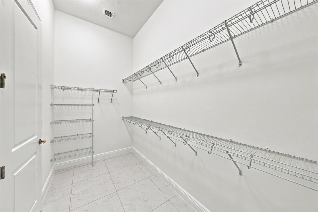 Primary walk-in Closet