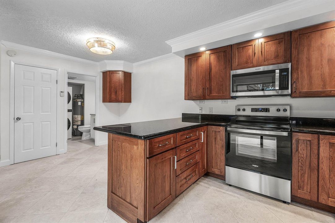 014-120212thLane-PalmBeachGardens-FL-334
