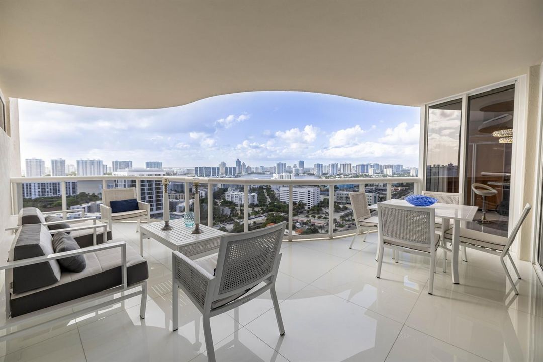 Intracoastal Balcony