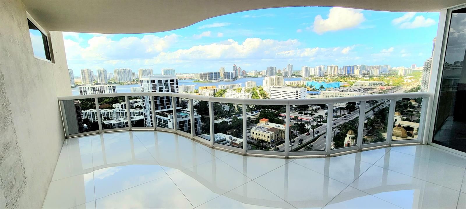 Instracoastal Balcony