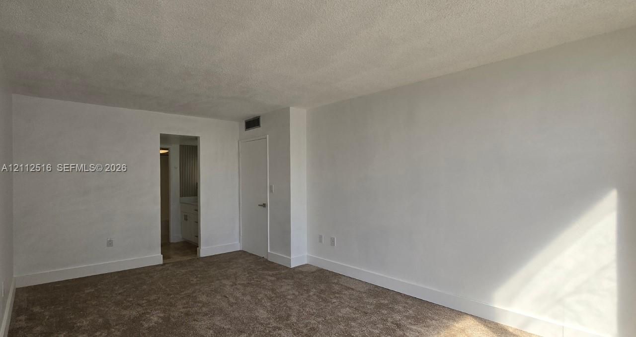 En Renta: $2,950 (2 camas, 2 baños, 990 Pies cuadrados)