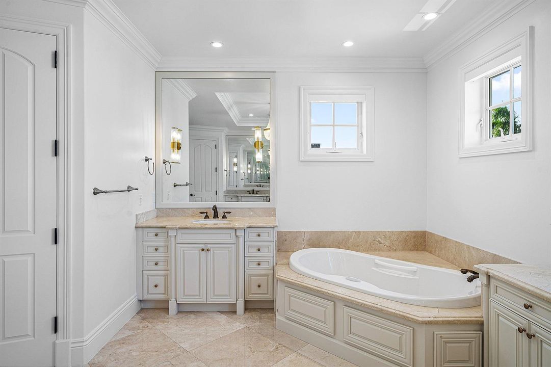 040-540GoldenHarbourDrive-BocaRaton-FL-3