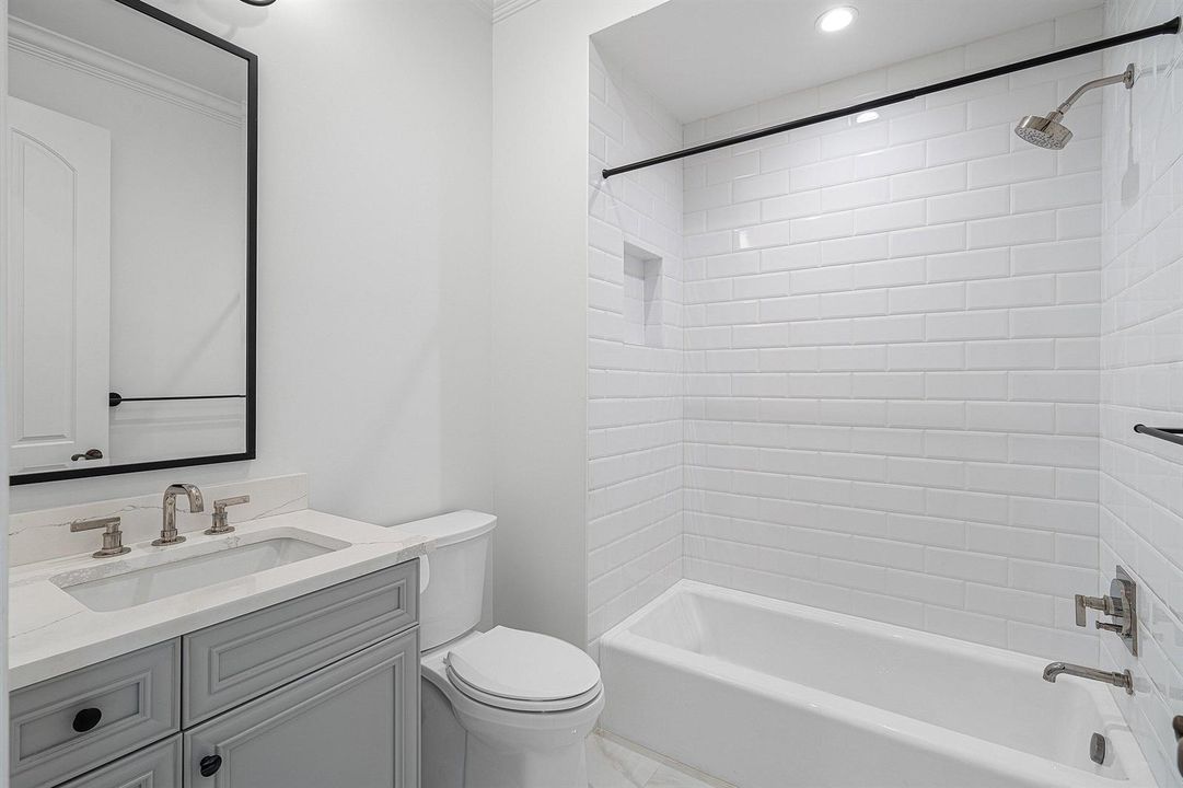 055-540GoldenHarbourDrive-BocaRaton-FL-3