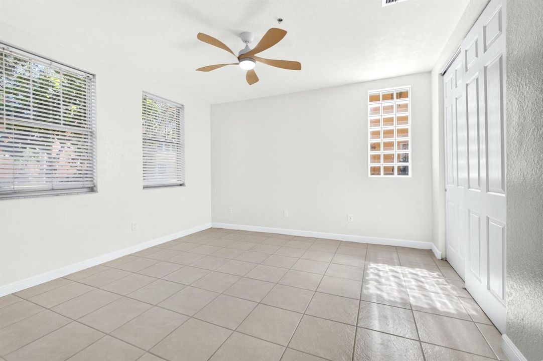 office/guest suite