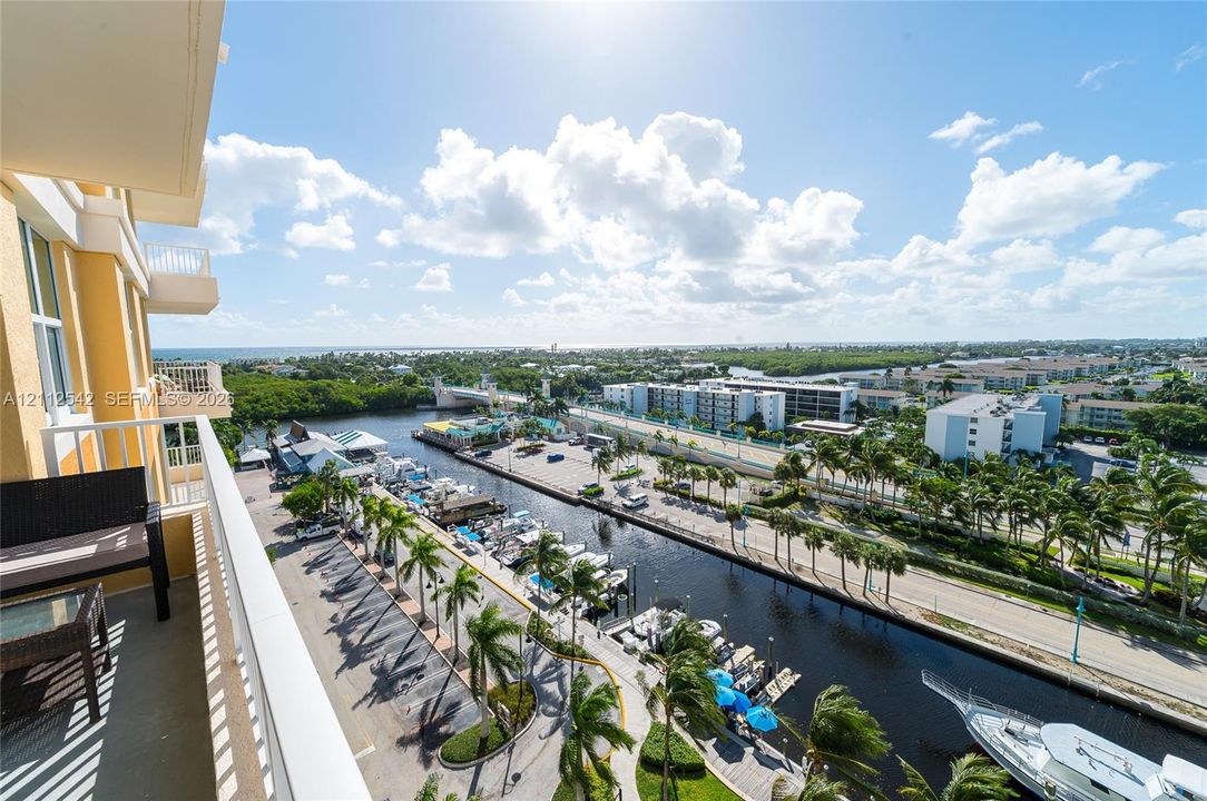 En Venta: $549,900 (2 camas, 2 baños, 1130 Pies cuadrados)