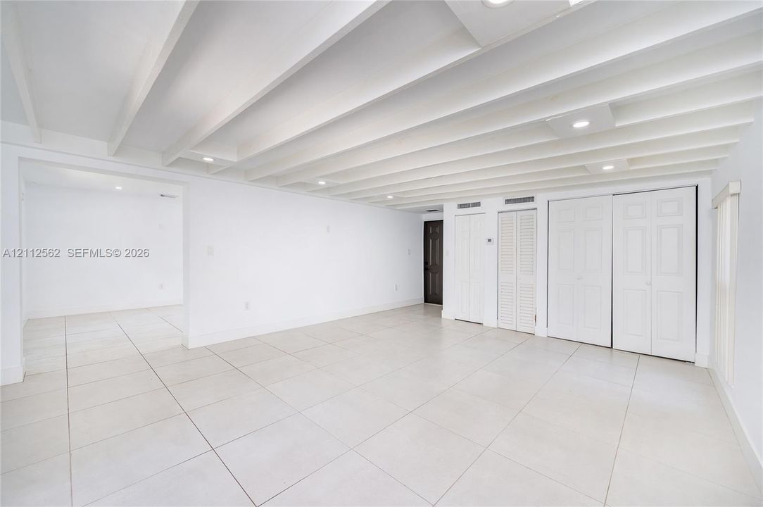 For Rent: $2,795 (3 beds, 2 baths, 935 Square Feet)