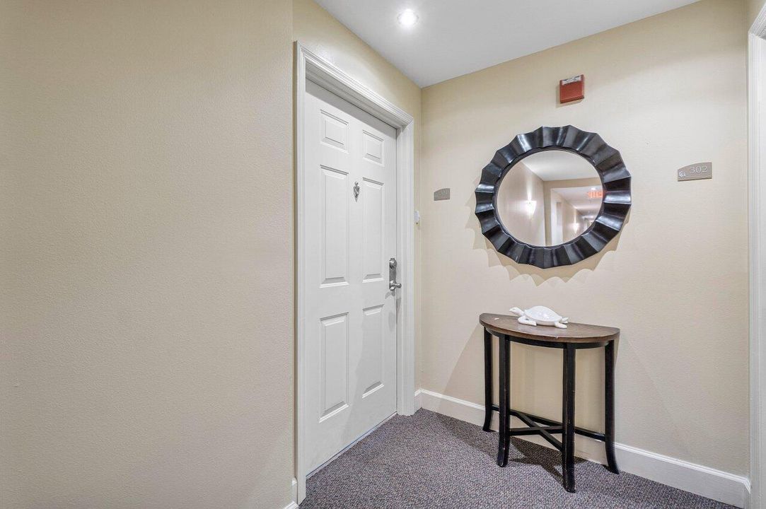 005-806EastWindwardWay-Lantana-FL-33462-