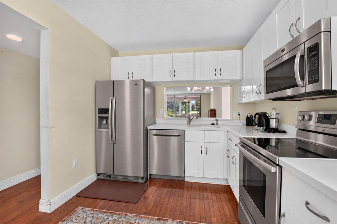 eat in kitchen