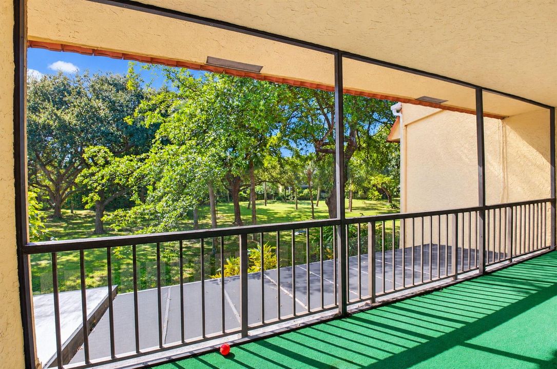 balcony 2