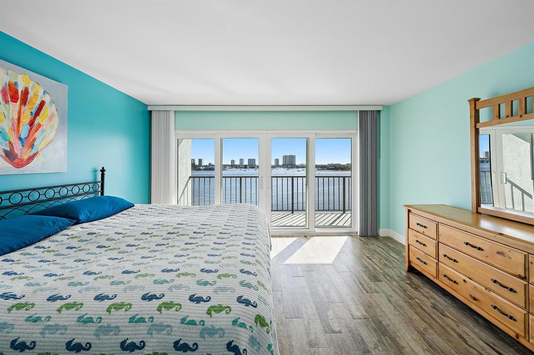 3040 Lake Shore Dr unit 903-20