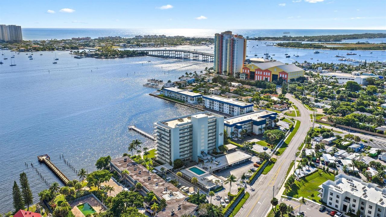 3040 Lake Shore Dr unit 903-30