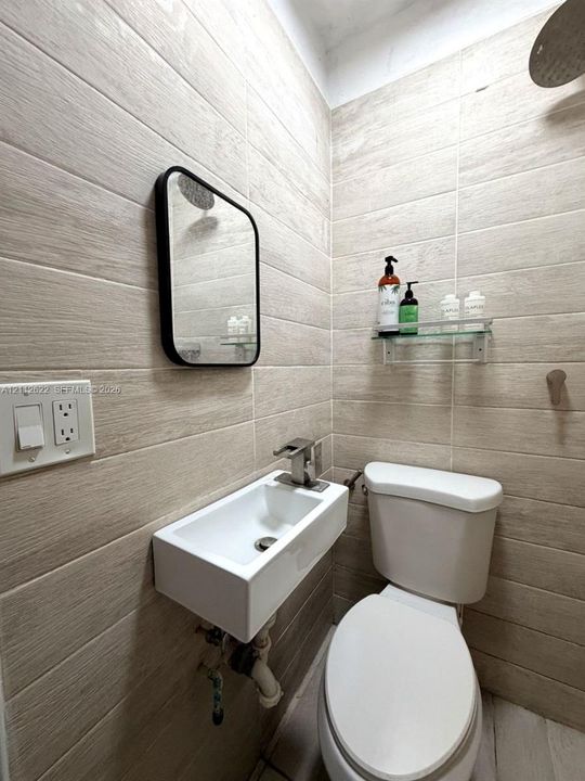 En Renta: $1,990 (1 camas, 1 baños, 1316 Pies cuadrados)