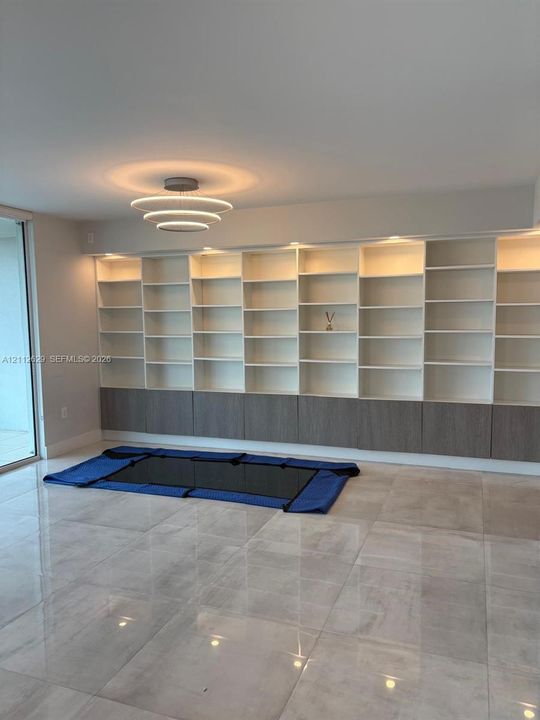 For Rent: $6,500 (3 beds, 3 baths, 1825 Square Feet)