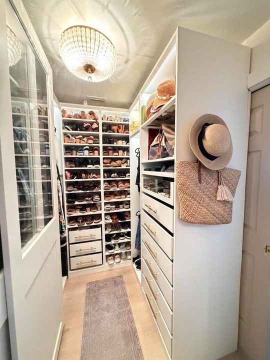 Walk in Closet